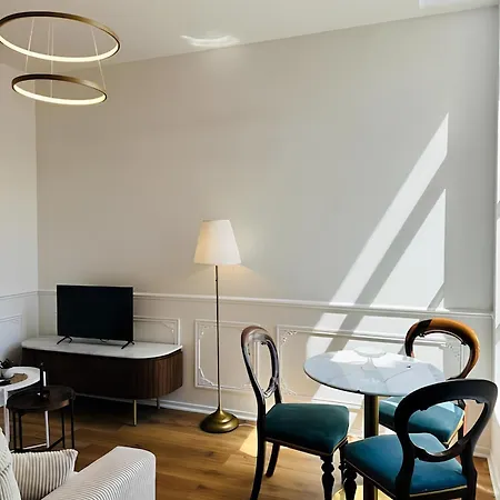 St Croix Appartement style Haussmannien lumineux Ménage&Linge Inclus Appartamento