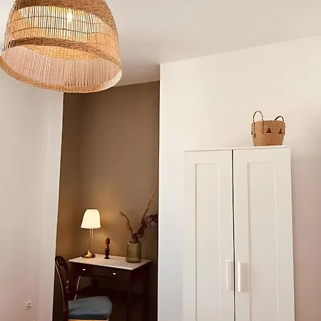 Апартаменты St Croix Style Haussmannien Lumineux 